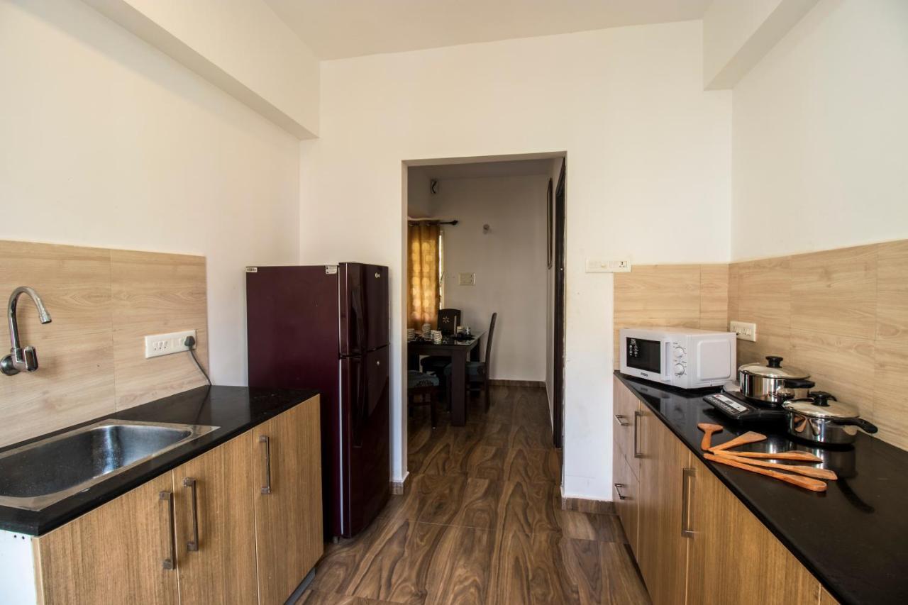 Ronnie'S Studio Apartment Arpora Exterior foto